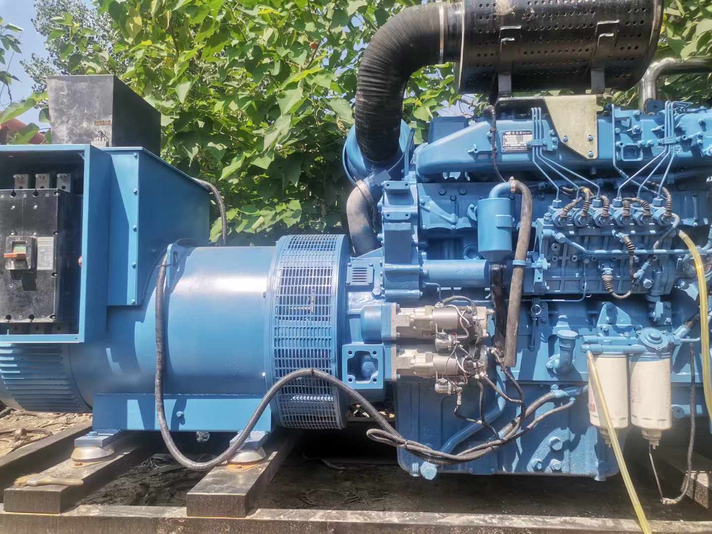 城东详细说明降低 800kW 柴油发电机输出电流波动的方法